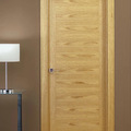 Puerta lisa madera.