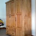 ARMARIO MACIZO EN CASTAÑO