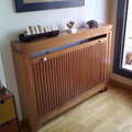 Cubreradiador barnizado