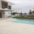 Piscina y chalet en Baeza