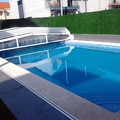 PISCINA  CON  CUBIERTA  
