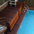 Piscina con madera IPE y lámina armada ALKORPLAN 3000