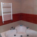 Radiador-toallero, bañera hidromasaje