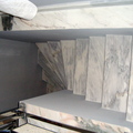 reforma de escaleras interiores y revestidas en marmol