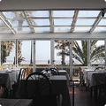 RESTAURANTE CON TECHO MOTORIZADO DE VIDRIO 
