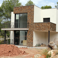 VIVIENDA UNIF. ESTILO MODERNO 124 M2