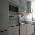 Vivienda unifamiliar en bloque sita en Sevilla. Cocina