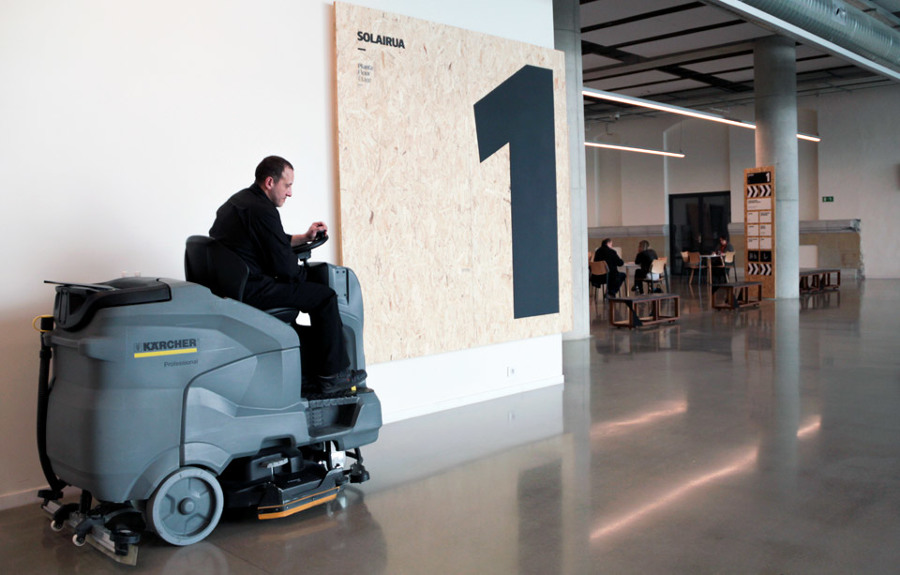 Limpieza de naves industriales