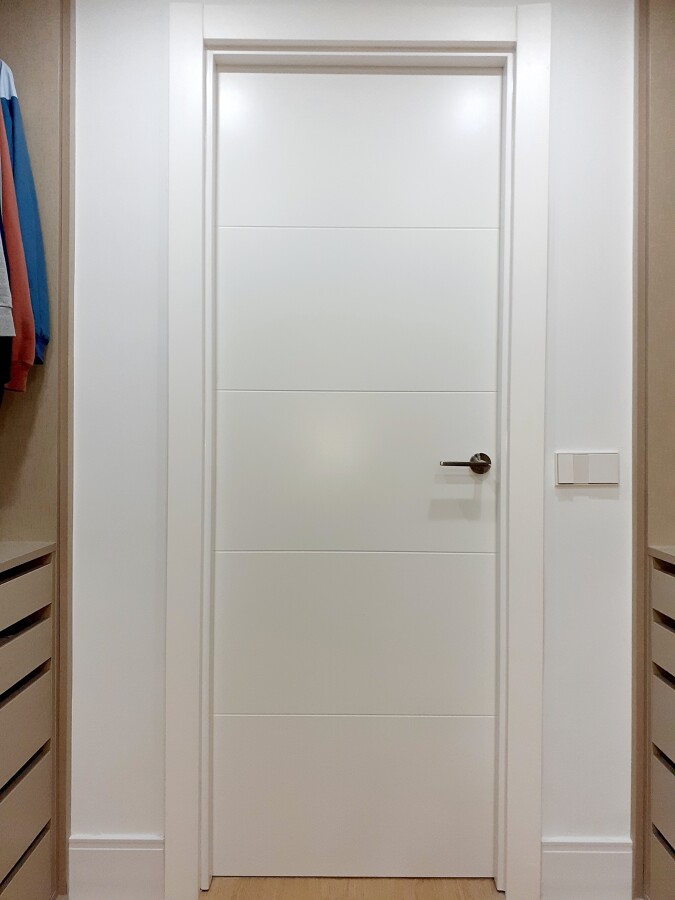PUERTA VESTIDOR SUITE