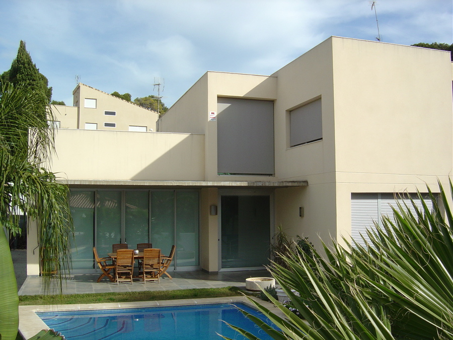 VIVIENDA UNIFAMILIAR