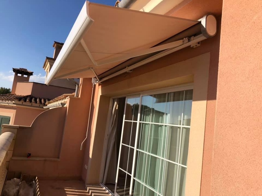 Instalación toldo