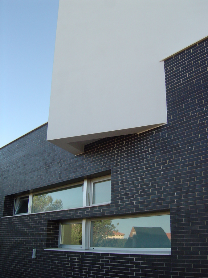 VIVIENDA UNIFAMILIAR