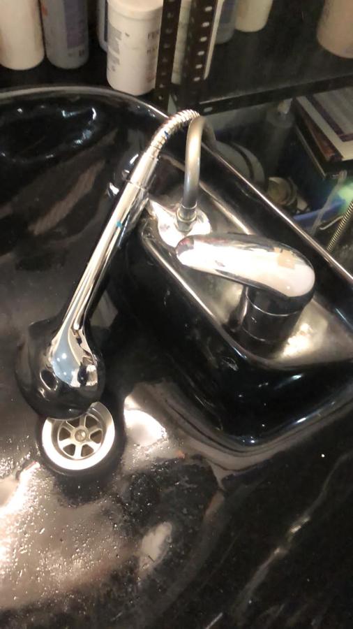 Peluquería tubo de agua