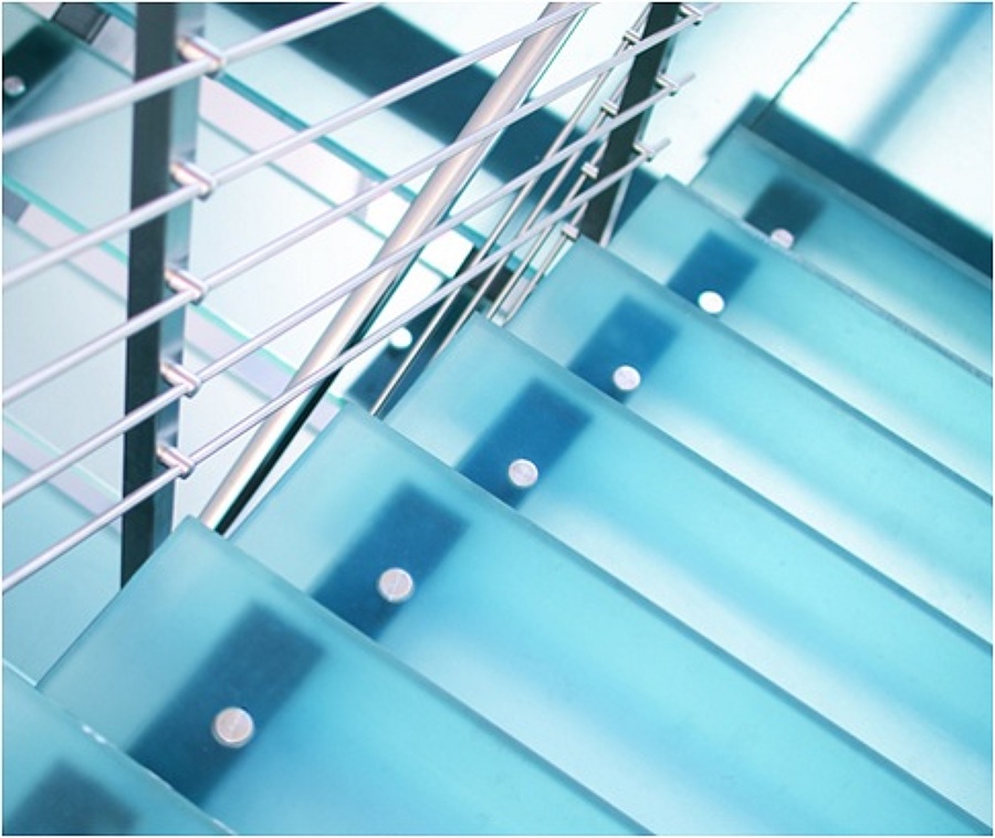 Escalera de vidrio