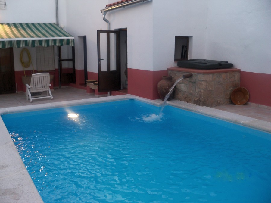 PISCINA EN PATIO