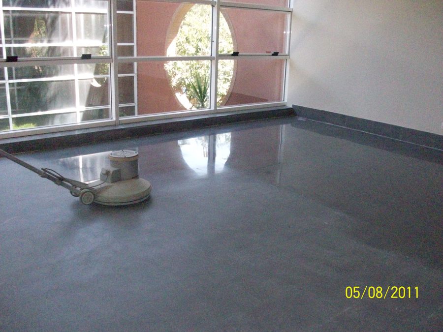 Cristalizado de terrazo negro despues de pulido