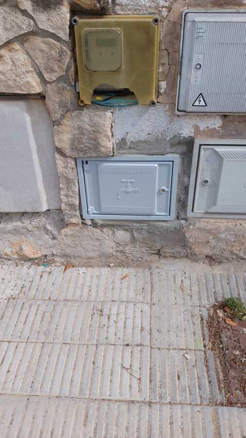 Cambio de puerta contador agua, Cunit