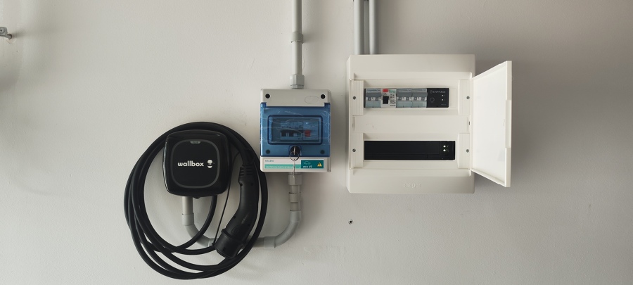 Punto de recarga vehículo eléctrico