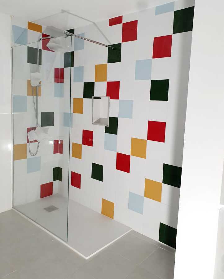 Baño con colores