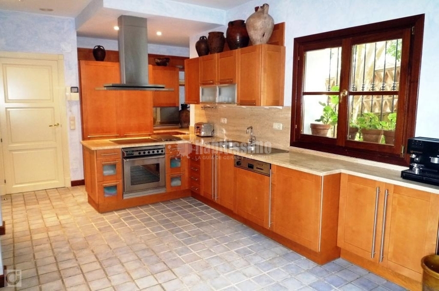 Reformas Viviendas, Construcciones Reformas