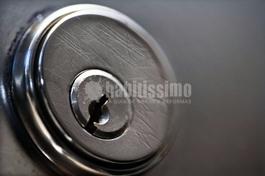 Cerrajeros, Cerrajería, Cerraduras