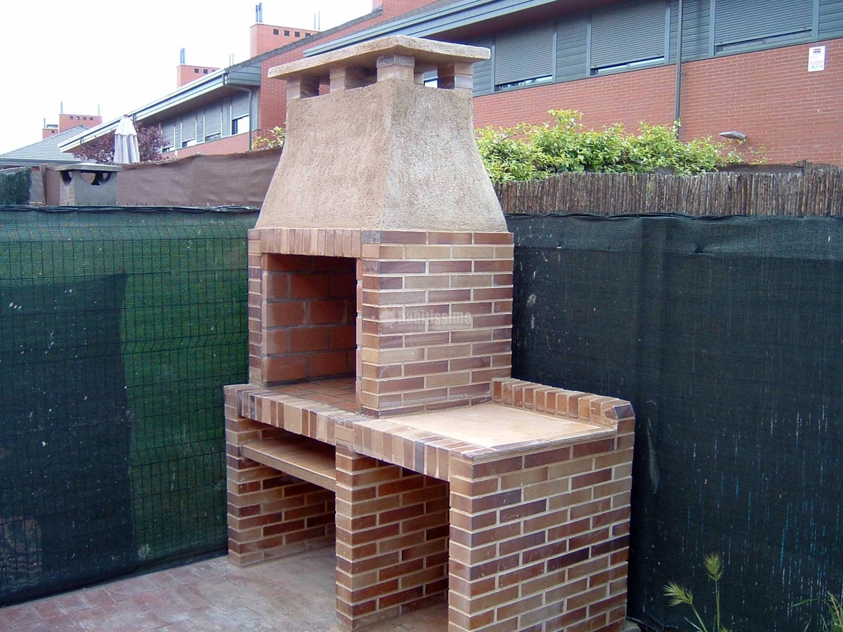 Albañiles, Muros Ladrillo Visto, Barbacoas Obra