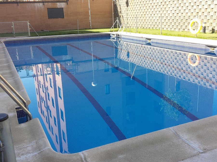 MANTENIMIENTO DE PISCINAS