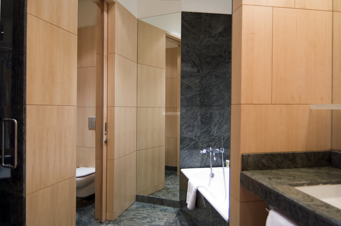 Revestimientos Interiores en MADERA NATURAL