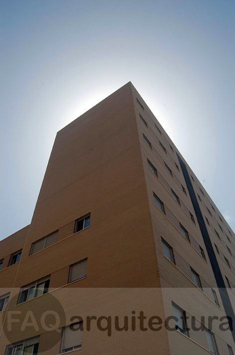 109 VPO, Locales y Garaje. Sevilla.