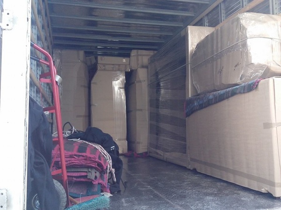 EMBALAJE CON CARTÓN Y PAPEL FILM