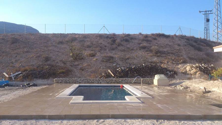 PISCINA