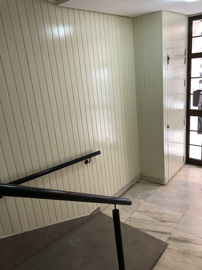 Renovación de madera en comunidad de vecino