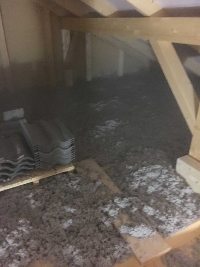 Bajo cubierta aislado