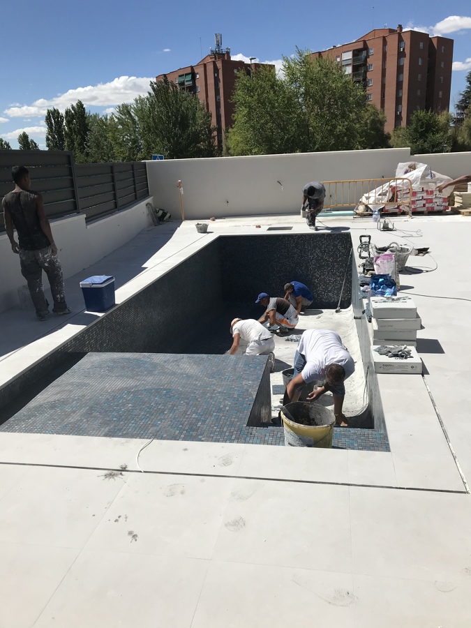 Piscina desbordante 9x4