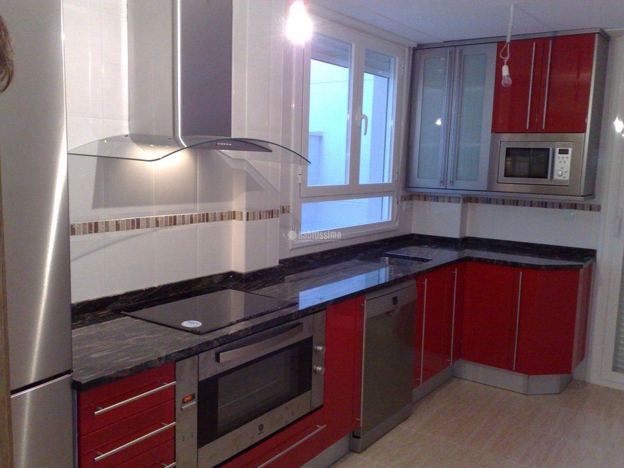 Reformas Viviendas, Construcciones Reformas, Cocinas Baños