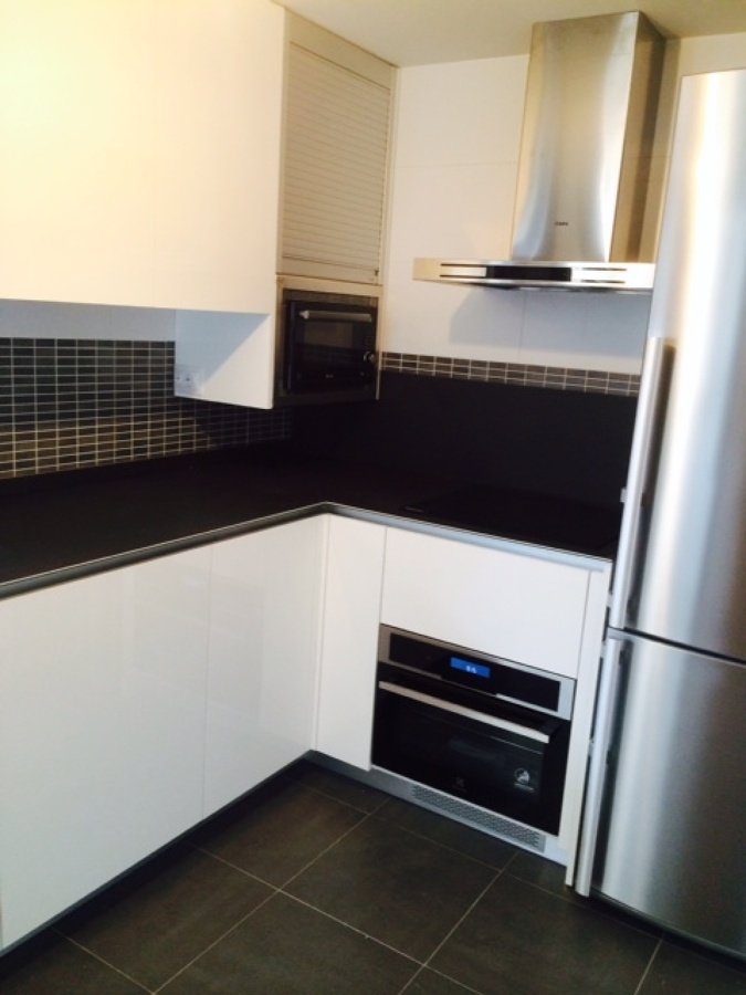 Muebles alto brillo, bajos de 80 alto gran capacidad.