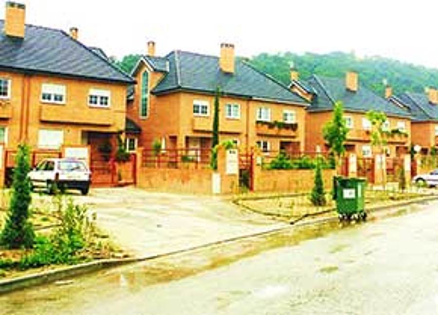 14 viviendas unifamiliares adosadas en Molino de la Hoz, Las Rosas