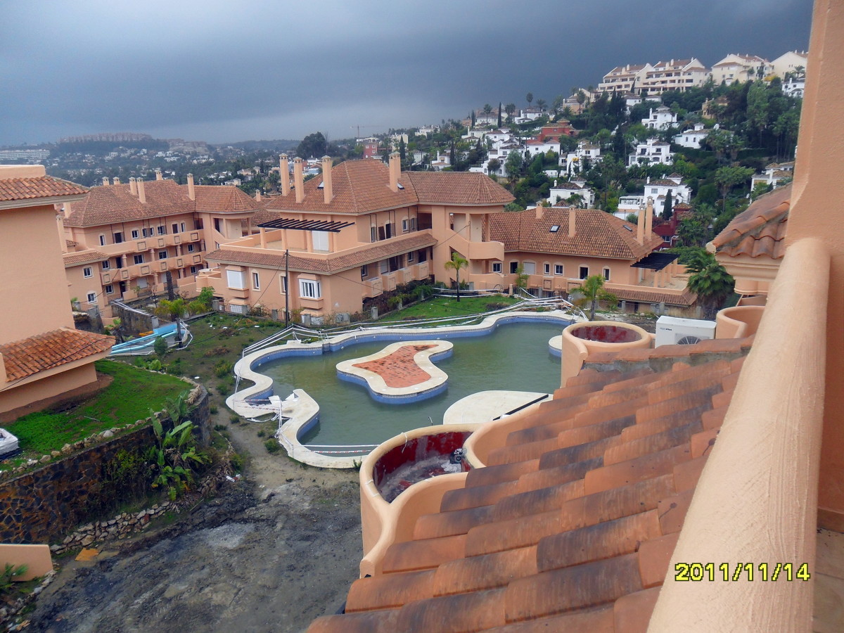 141 VIV. RUB. HILL CLUB , NUEVA ANDALUCIA ( MARBELLA)