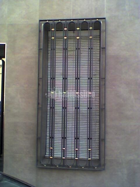 Reja decorativa para ventana