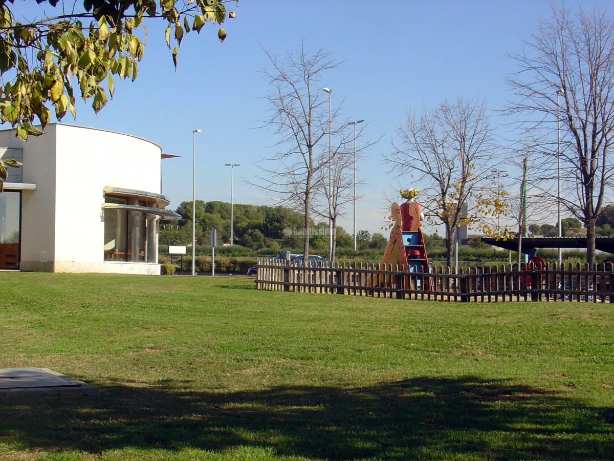 Jardineros, Mantenimiento Jardines, Tala Árboles