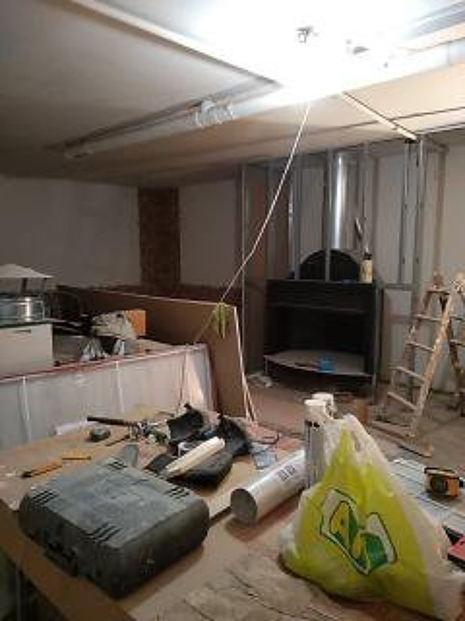 Construccion de cocinilla en garaje subterráneo