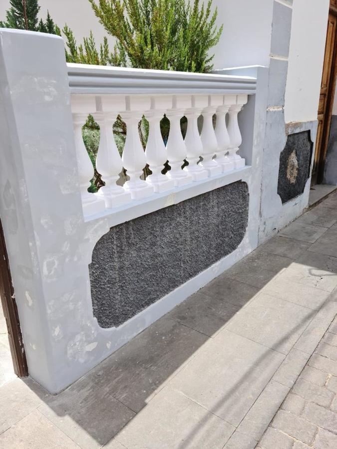 Reparación y pintura exterior de vivienda