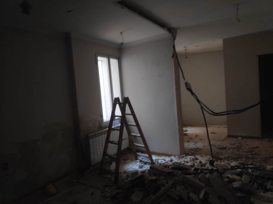 Demoliciones por completo