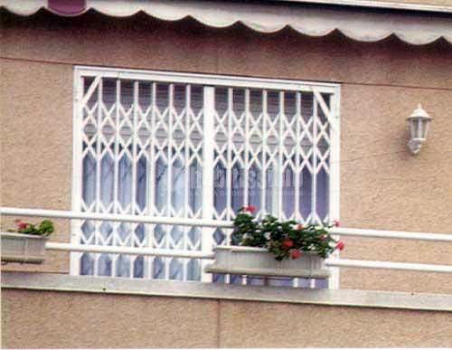 Cerrajeros, Rejas Artísticas, Persianas