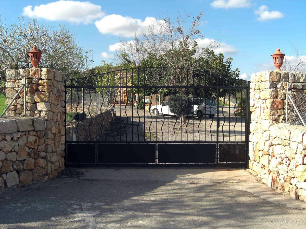 Carpintería Aluminio, Puertas Garaje, Vallas