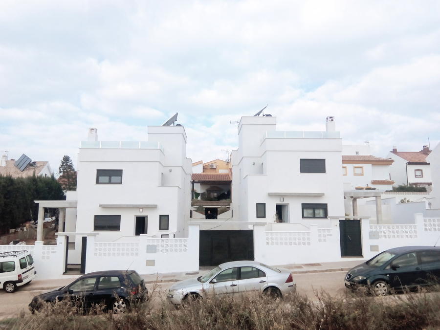 Vivienda Minimalista en Pto. de la Torre - Juno