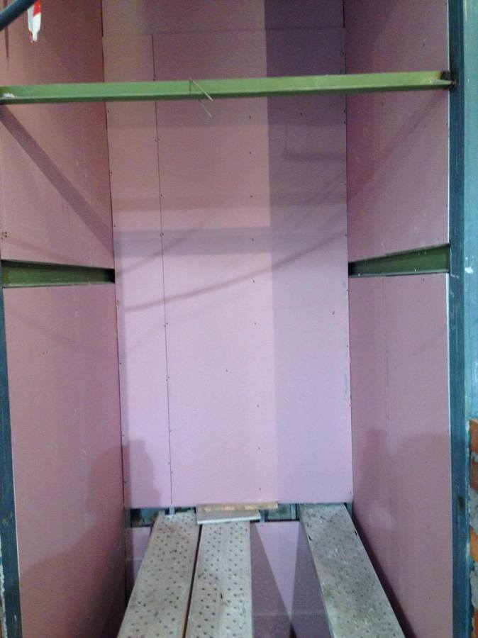 interior de ascensor