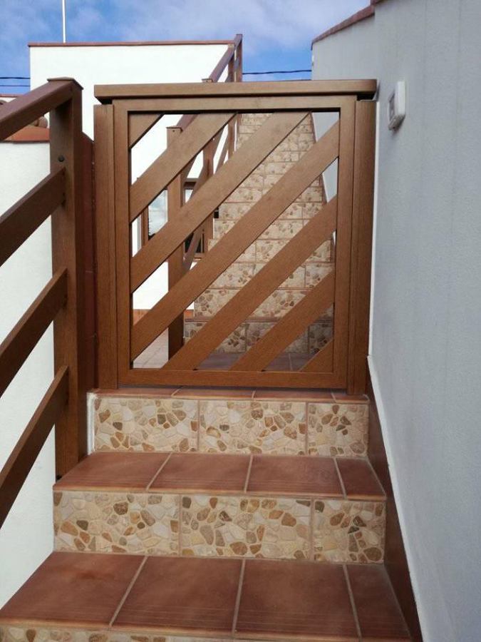 BARANDA COLOR MADERA