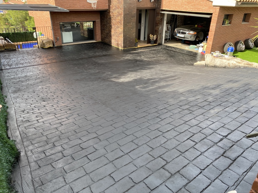 Restaurado y puesta apunto de cemento impreso