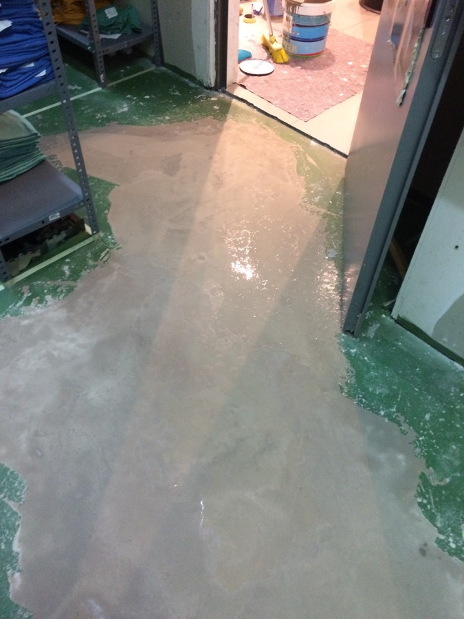 Almacén de la tienda women secret.